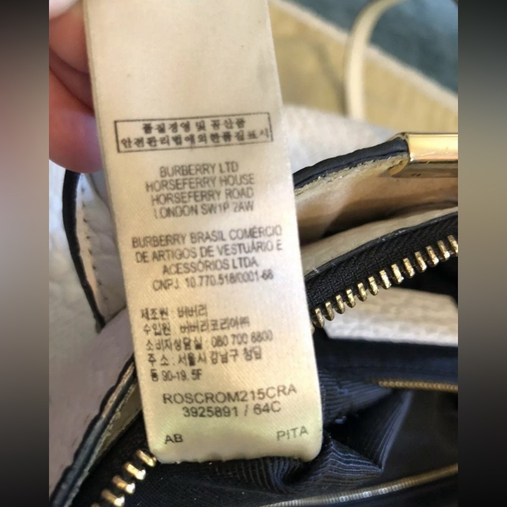 Burberry Dewsbury Check Embossed Tote White Ivory - Picture 12 of 16